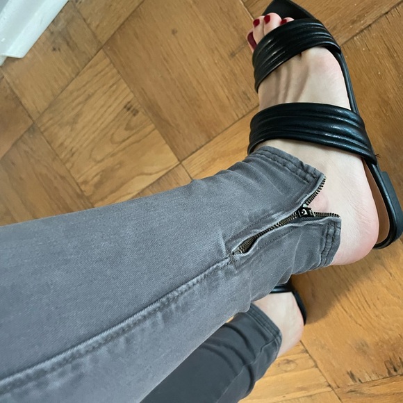 Hollister Skinny Utility Dad pants 🤍 - Picture 5 of 5